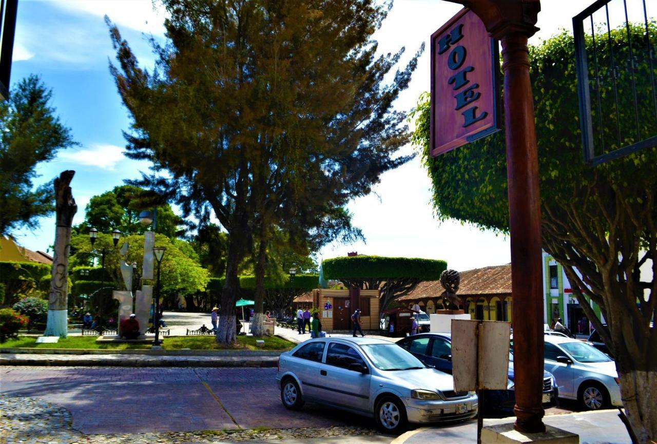 Hotel Delfin Comitan 外观 照片
